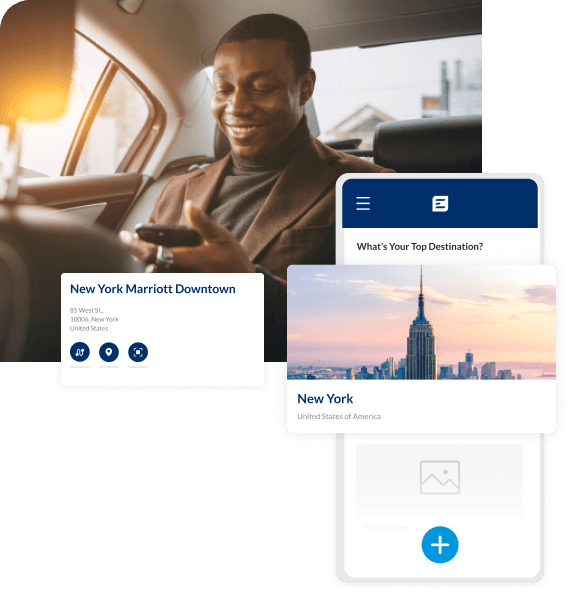 Geschäftsreisender bei der Arbeit auf der Rückbank im Auto